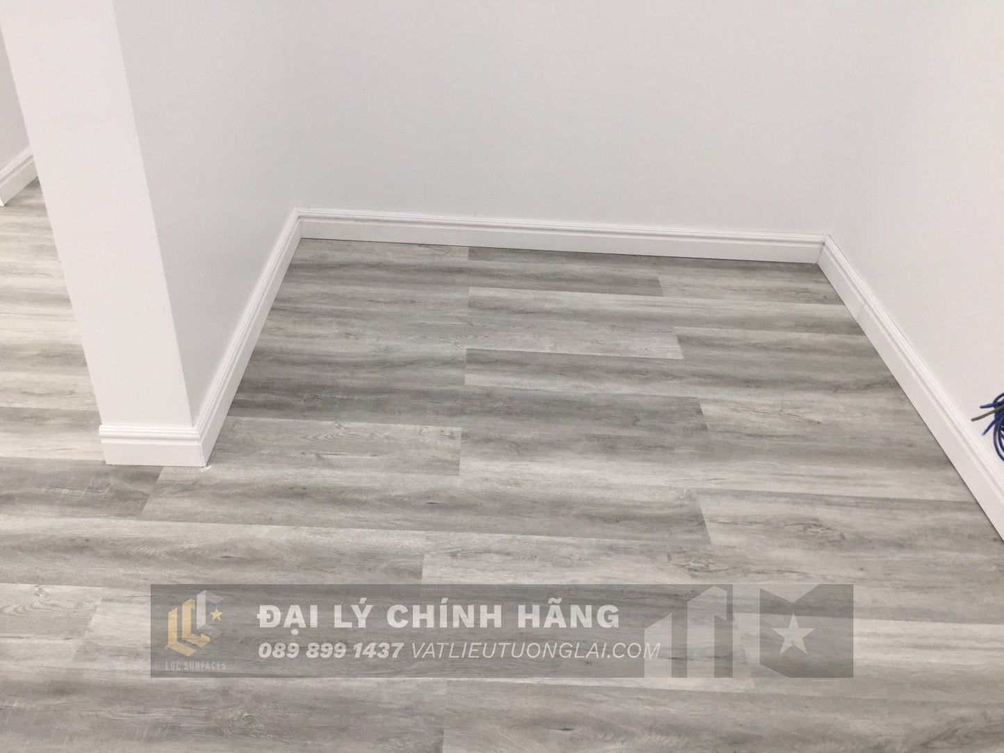 Sàn nhựa đá công nghệ SPC hèm khóa Royal Crystal RCFW