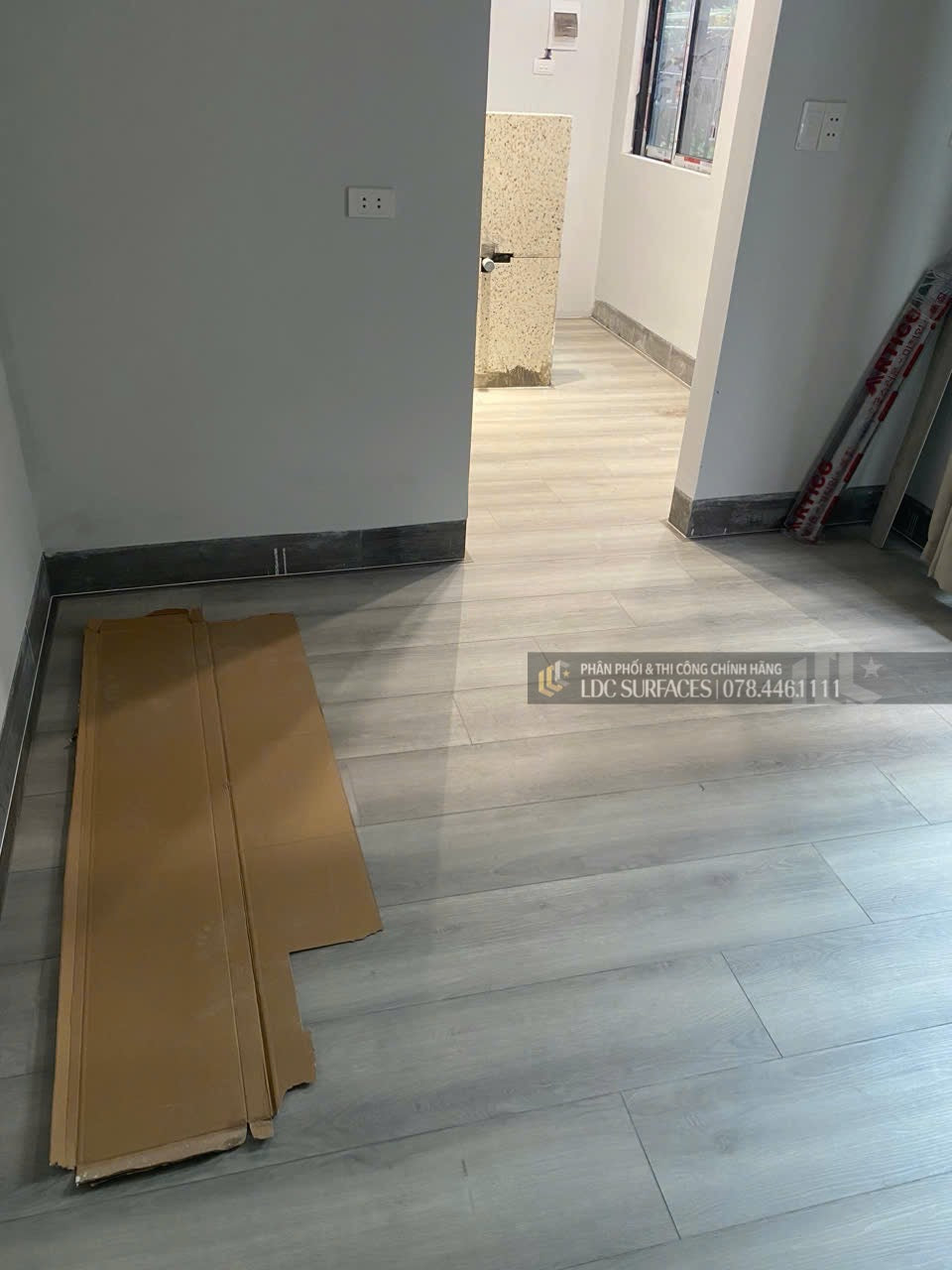 Sàn nhựa đá công nghệ Spc hèm khoá xuất dư Mỹ LDC028