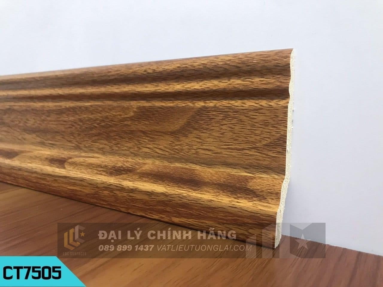 Phào chân tường nhựa PVC cm