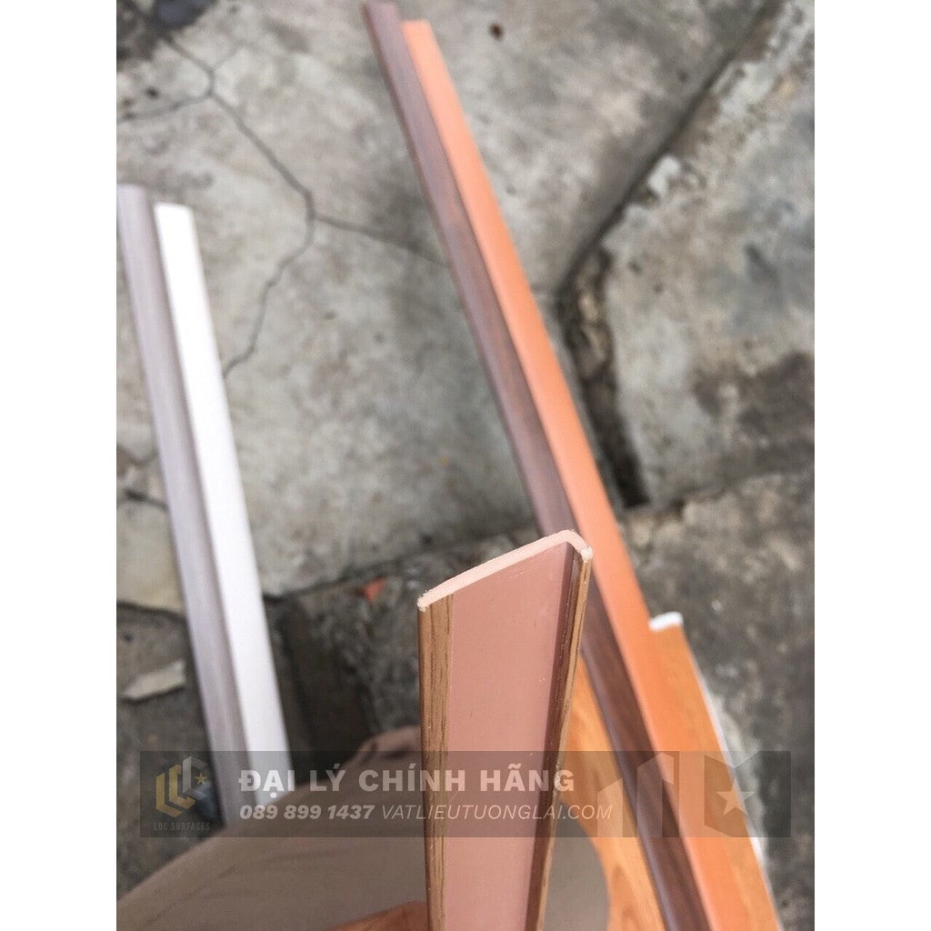 Nẹp kết thúc nhựa PVC