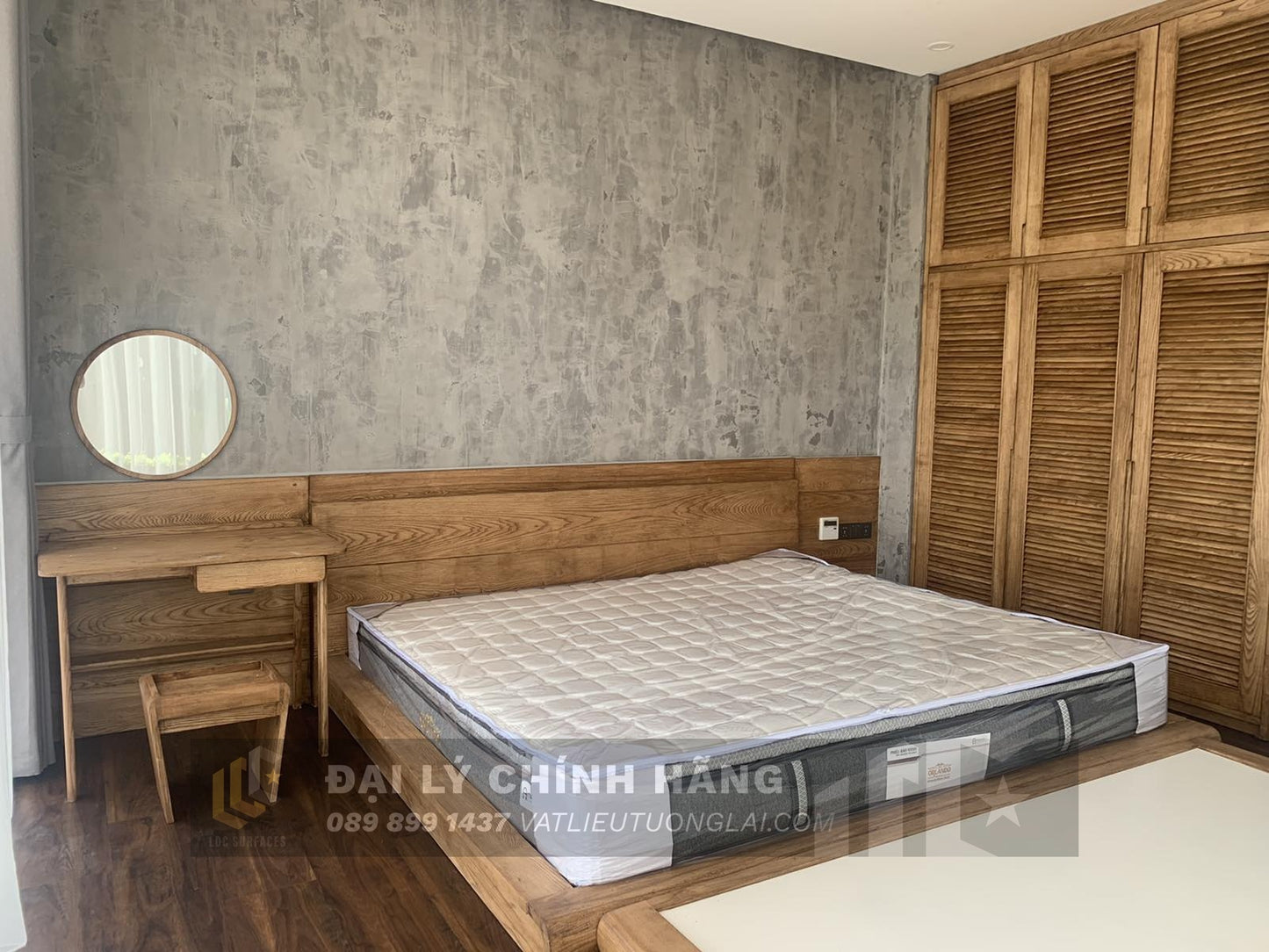 Sàn nhựa đá công nghệ SPC hèm khóa Royal Crystal không đế lót RCFW